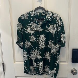 EUC Rag and Bone Avery Pineapple floral camp shirt. Size medium .